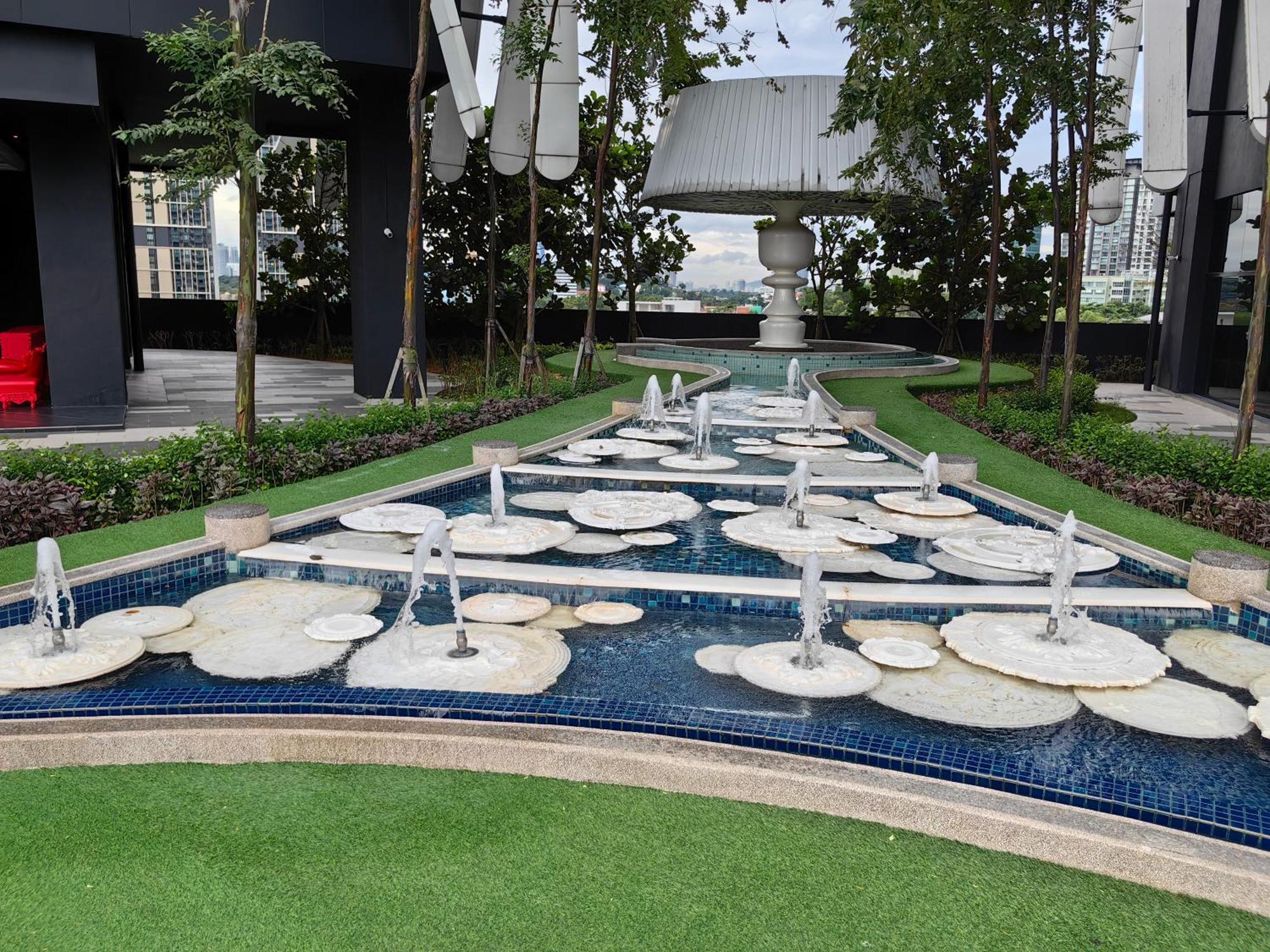 Arte Mont Kiara Mitec Publika Matrade 1r2b 4 Pax Apartment