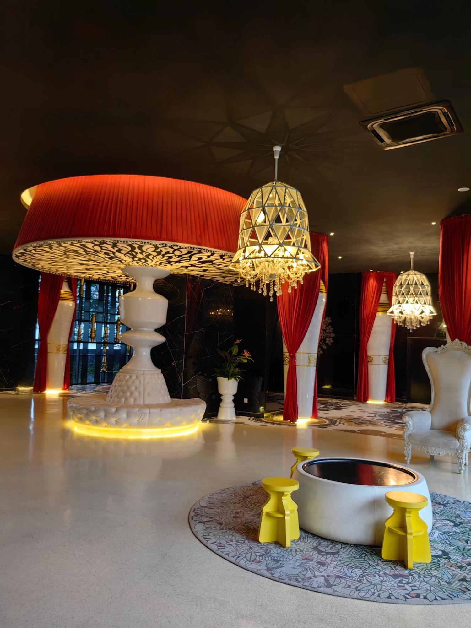 Arte Mont Kiara Mitec Publika Matrade 1r2b 4 Pax Apartment *