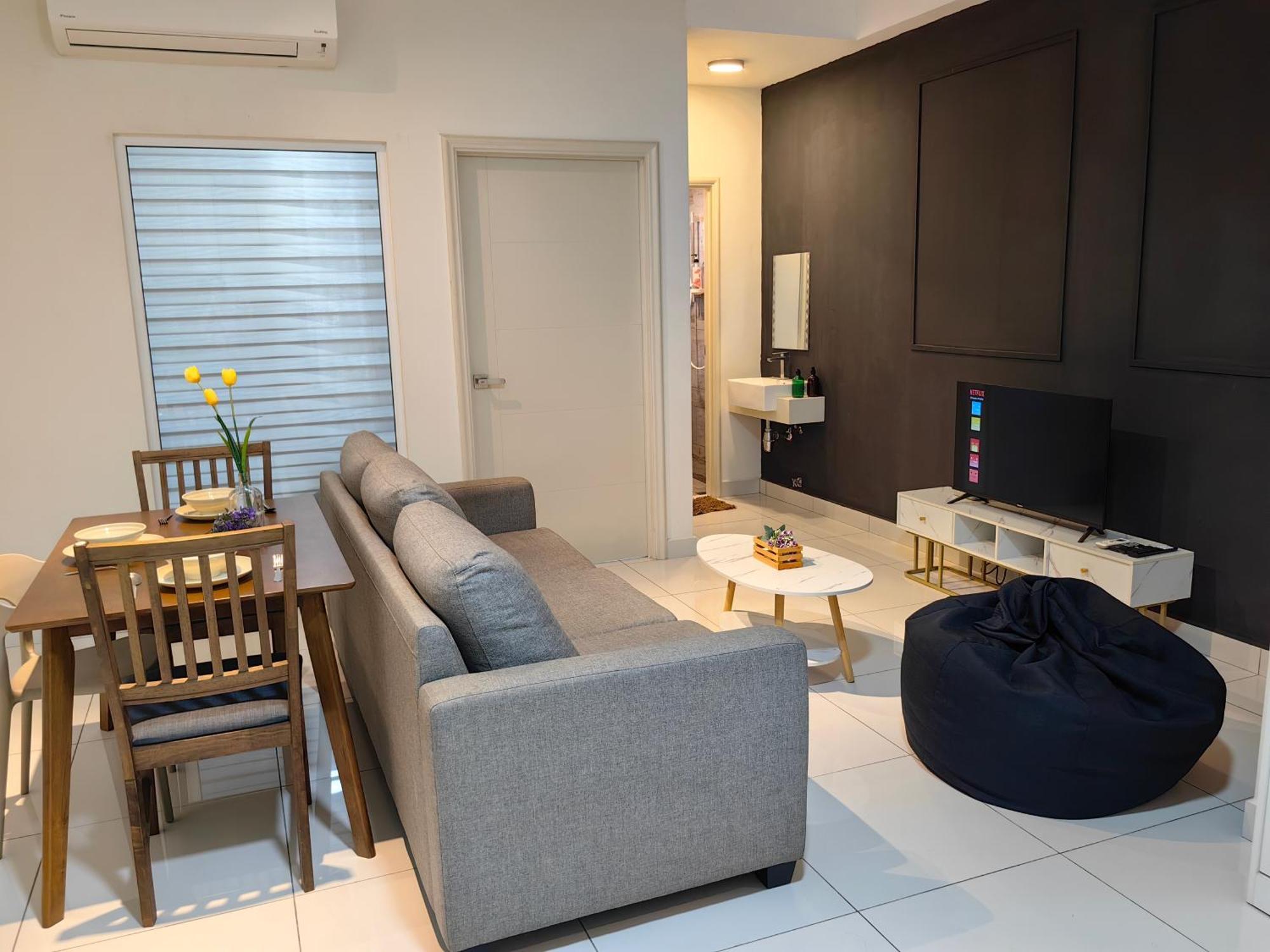 Apartment Arte Mont Kiara Mitec Publika Matrade 1r2b 4 Pax *